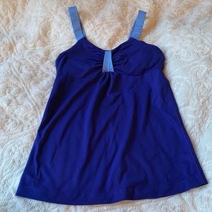 Patagonia Active Wear Tank Top Sz Small Built in Bra workout hiking Athletic